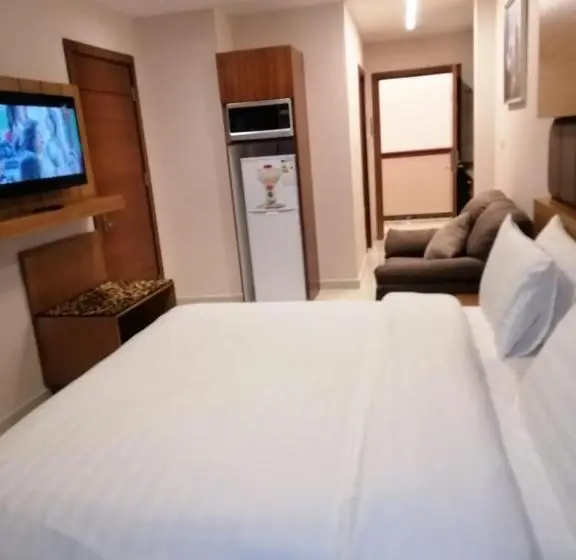 سوییت جونیور, Big Ben Hotel Suites