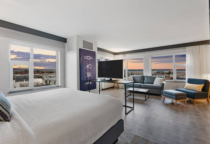 适合残疾人士使用的套间, Indigo Seattle Everett Waterfront Place, An Ihg