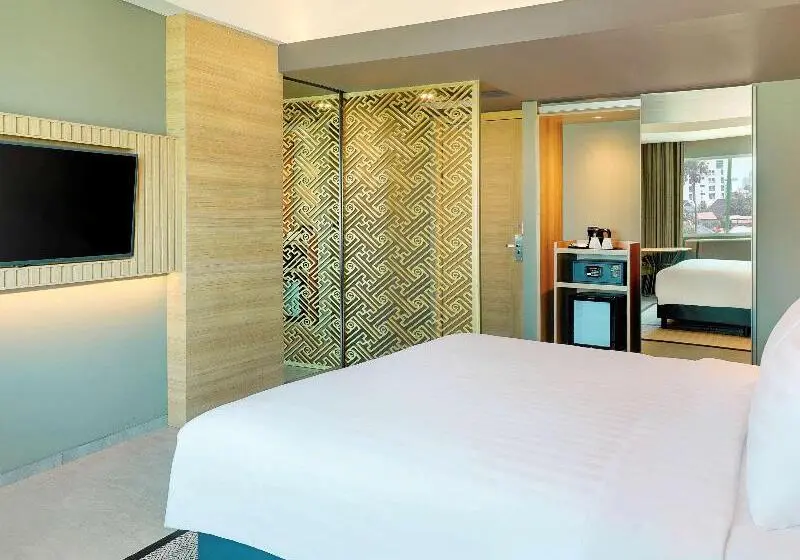 キングサイズベッドのデラックスルーム, Mercure Makassar Nexa Pettarani