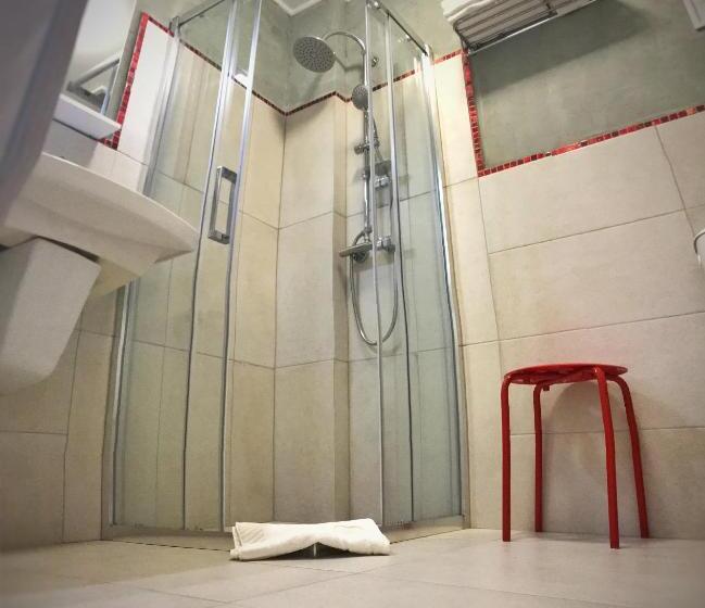 اتاق استاندارد با بالکن, Pensiunea Margareta