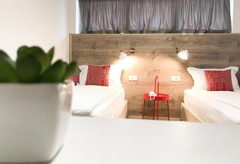 اتاق استاندارد با بالکن, Pensiunea Margareta