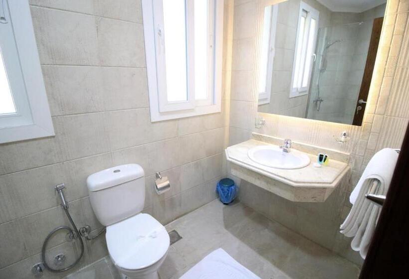 سوییت جونیور لوکس, Miramar Talaat Harb Square