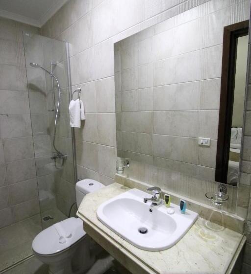 سوییت جونیور لوکس, Miramar Talaat Harb Square