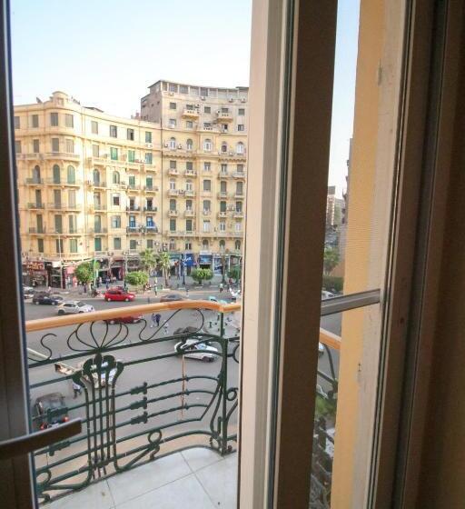 اتاق لوکس, Miramar Talaat Harb Square
