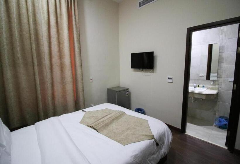 اتاق سوپریور, Miramar Talaat Harb Square