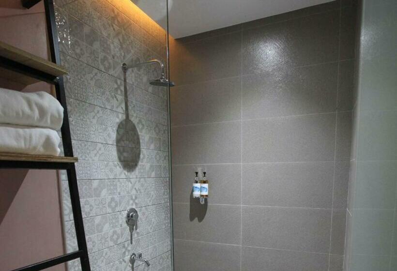 اتاق لوکس, Zenvea