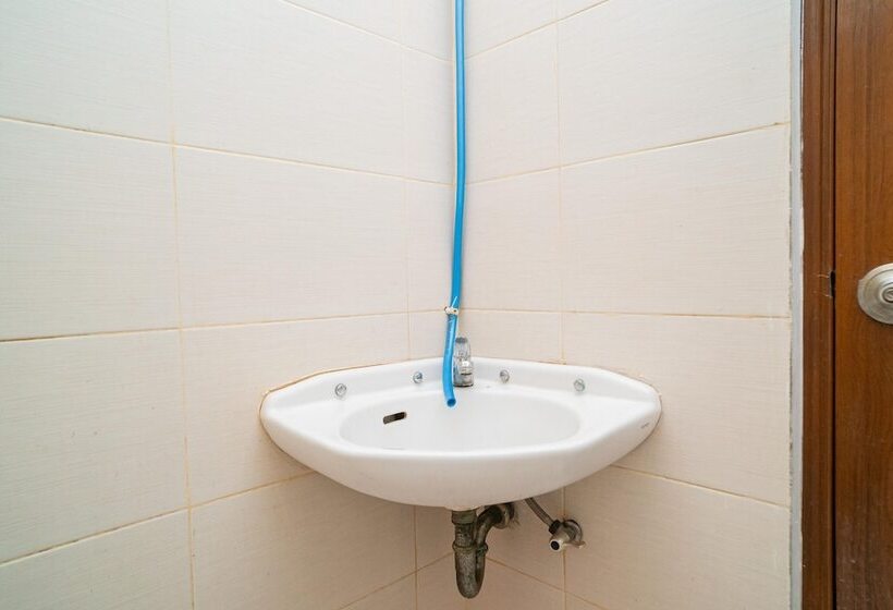 标准间, Reddoorz Syariah Near Marvel City Mall 2