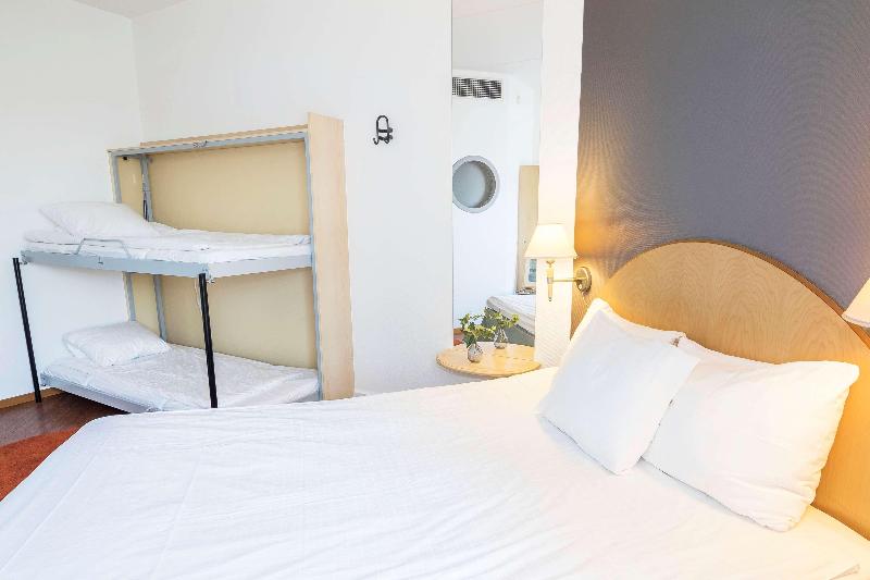 Номер Стандарт, Reddoorz Syariah Near Marvel City Mall 2