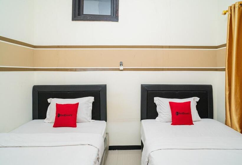 Номер Стандарт, Reddoorz Syariah Near Marvel City Mall 2