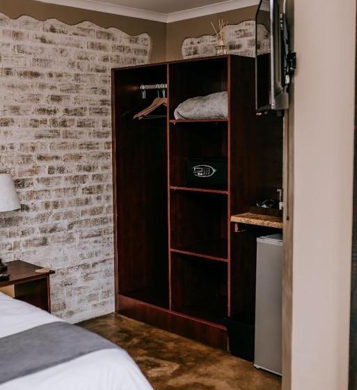 エコノミールーム, La Bendicion