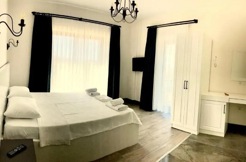 オーシャンビューデラックスルームバルコニー付き, Victoria Hotel And Lounge