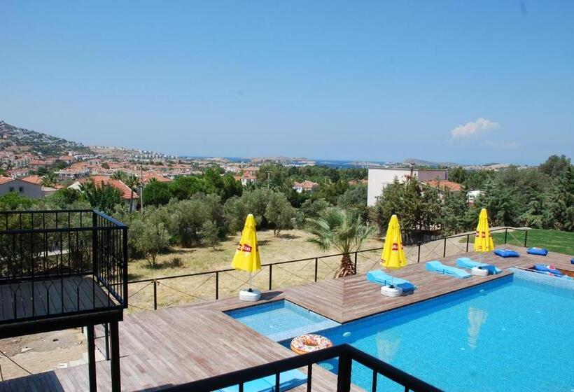 豪华海景房带阳台, Victoria Hotel And Lounge