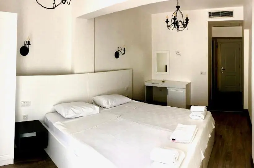 スタンダードルーム, Victoria Hotel And Lounge
