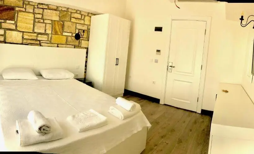 デラックスルーム, Victoria Hotel And Lounge