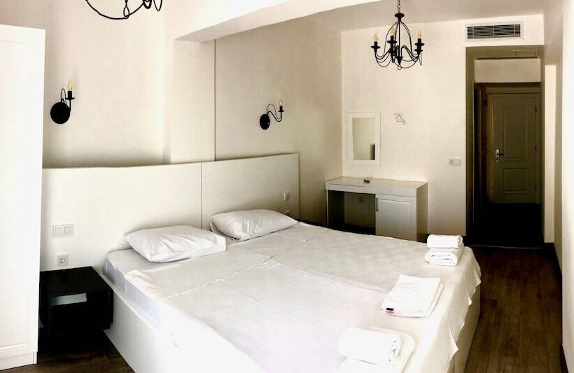 标准间, Victoria Hotel And Lounge