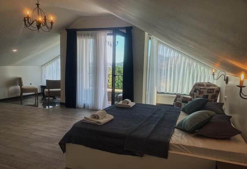 标准间, Victoria Hotel And Lounge