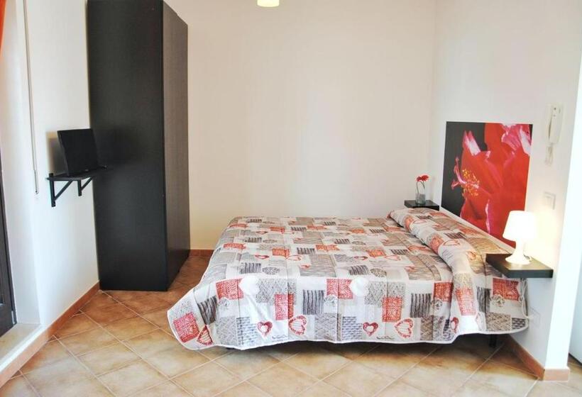 Студио Стандарт с Балконом, B&b Angelina