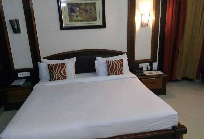 חדר דלוקס, Rudra Continental Rudrapur