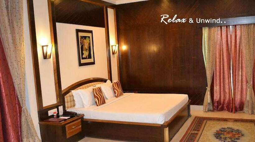 חדר דלוקס, Rudra Continental Rudrapur