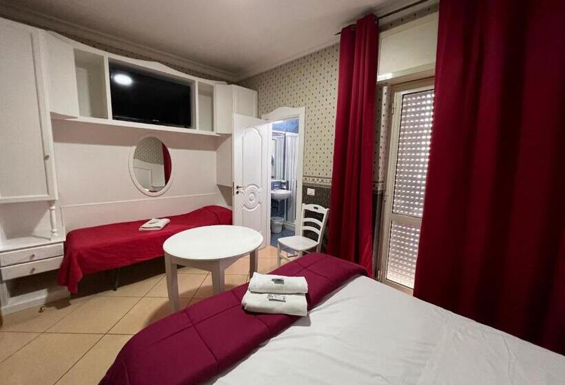 חדר סטנדרט לשלושה, Tiffany