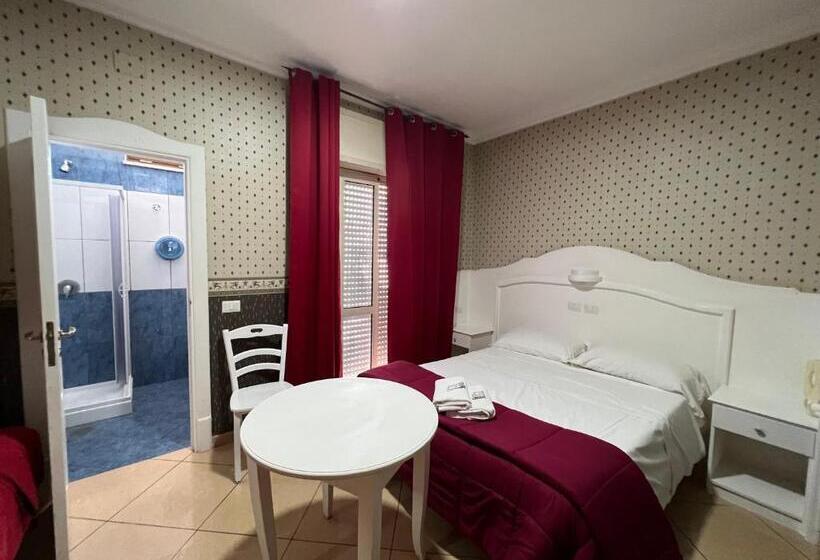 חדר סטנדרט לשלושה, Tiffany