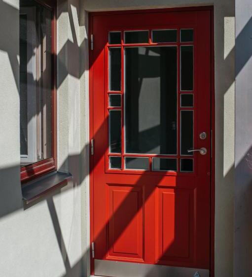 اتاق عادی, Kaksteist Apartments