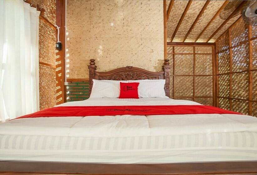 Семейный Номер, Reddoorz Near Banyuwangi Kota Train Station