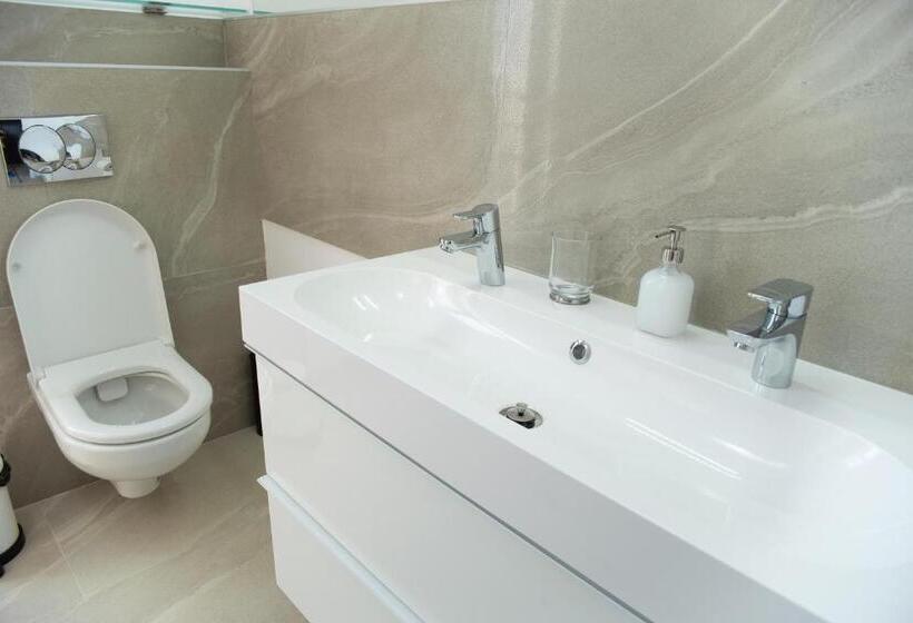 סטודיו סטנדרט עם מרפסת, Apartments Steel Residence