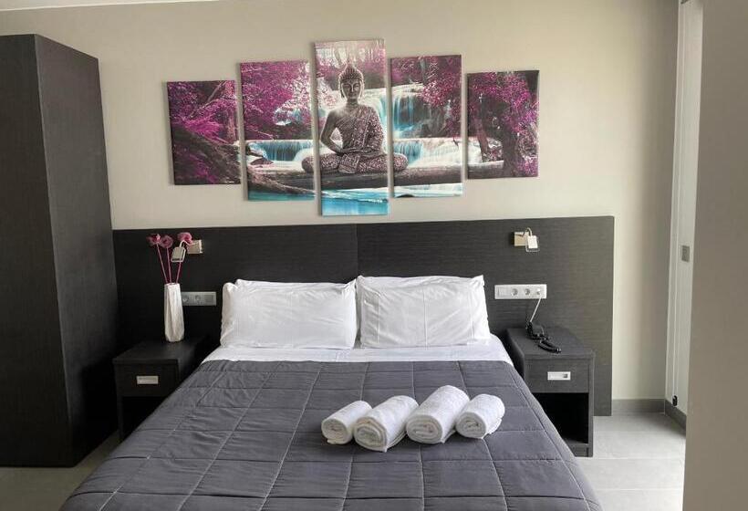 标准间带露台, 6 Bis