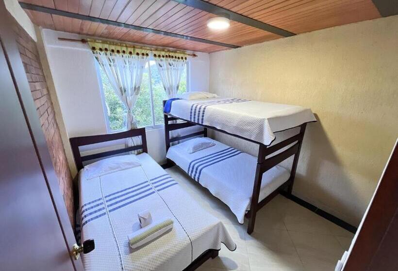 منزل 4 غرف نوم, Cabañas Lluvia De Oro