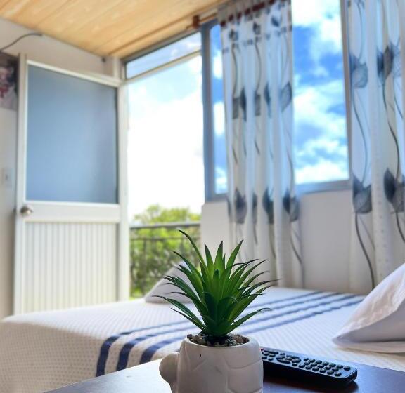 غرفة عائلية, Cabañas Lluvia De Oro