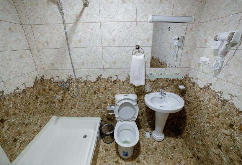 اتاق استاندارد چهار تخته, Caravan