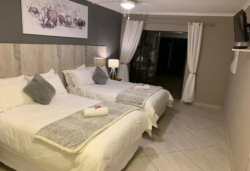 חדר משפחתי, The Wilds Guest House