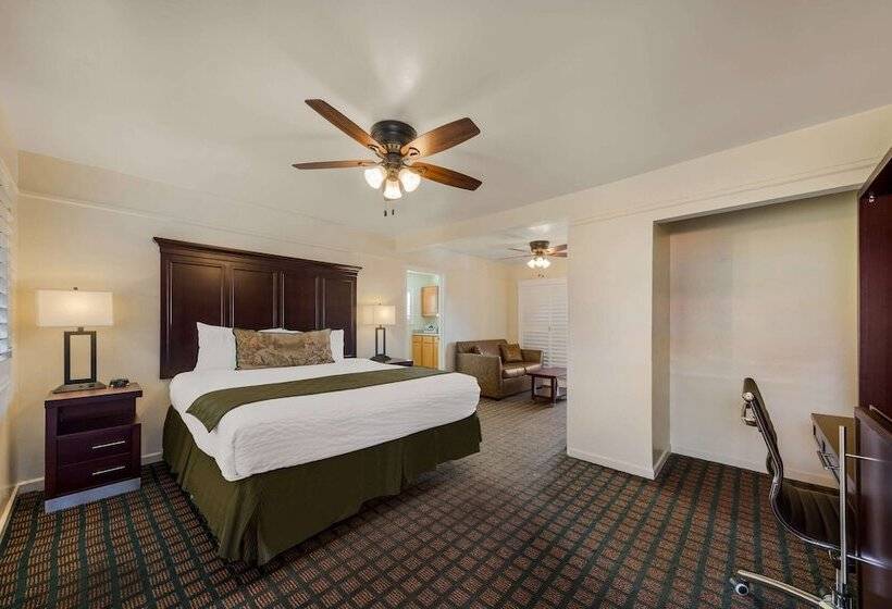 Люкс, Clarion Collection Carmel Oaks Inn