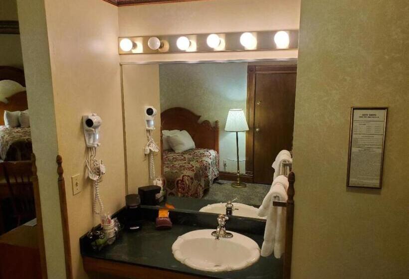 غرفة قياسية سرير كينج, Historic Bullock