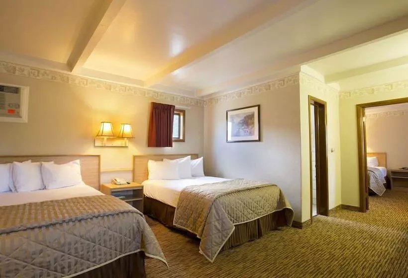 スイート（家族用）, Glenwood Springs Cedar Lodge