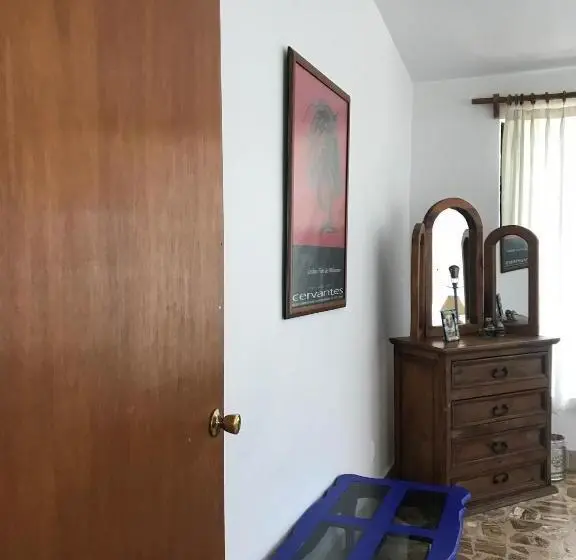 レイクビュースタンダードルーム, La Casa De Los Globos