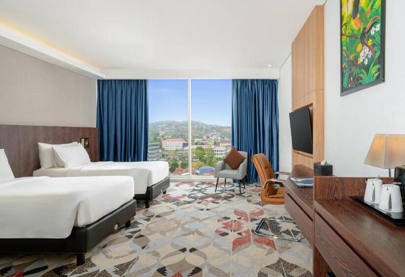 غرفة سوبيريور مطلة على المدينة, Golden Tulip Springhill Lampung