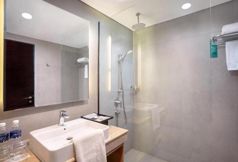 غرفة سوبيريور سرير ملكى, Golden Tulip Springhill Lampung