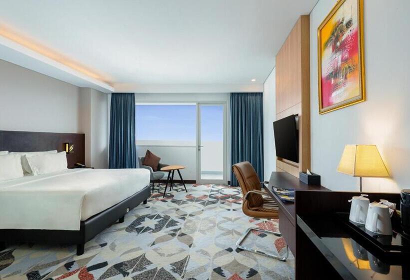 クイーンベッドのデラックスルーム, Golden Tulip Springhill Lampung
