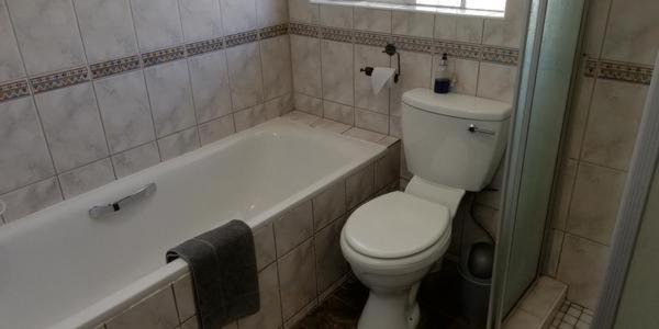 סוויטת קומפורט, Anandi Guesthouse Mariental