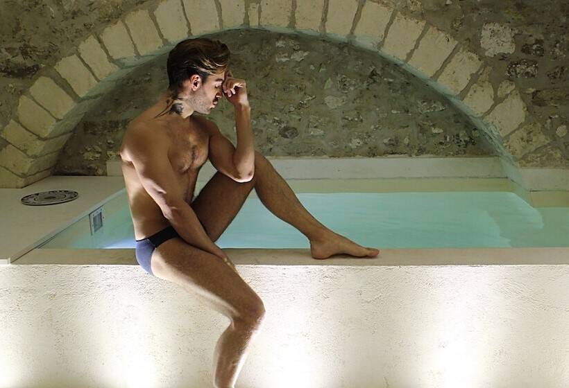 Suíte com Piscina, Il Trappeto