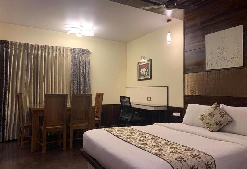 家庭套房, Beverly Villa