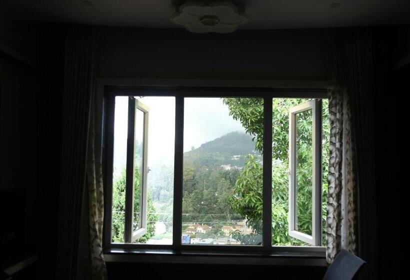 家庭套房, Beverly Villa