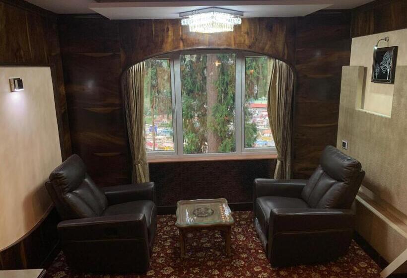 带大床的套房, Beverly Villa