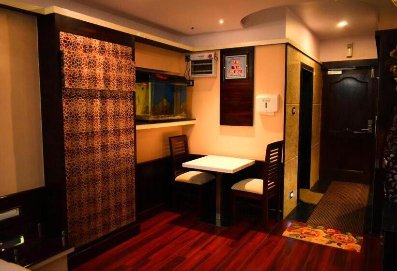 山景套房, Beverly Villa