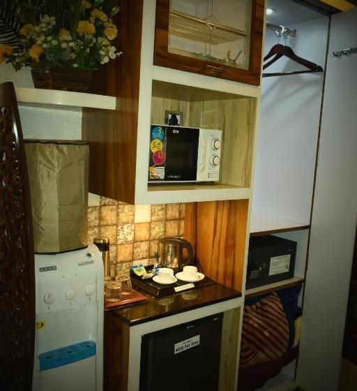 سوییت با چشم‌انداز کوه, Beverly Villa