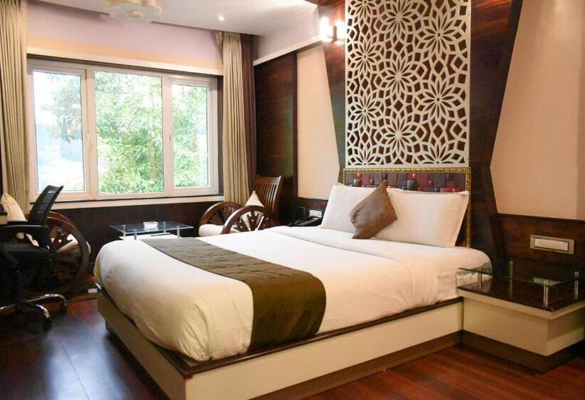 山景套房, Beverly Villa