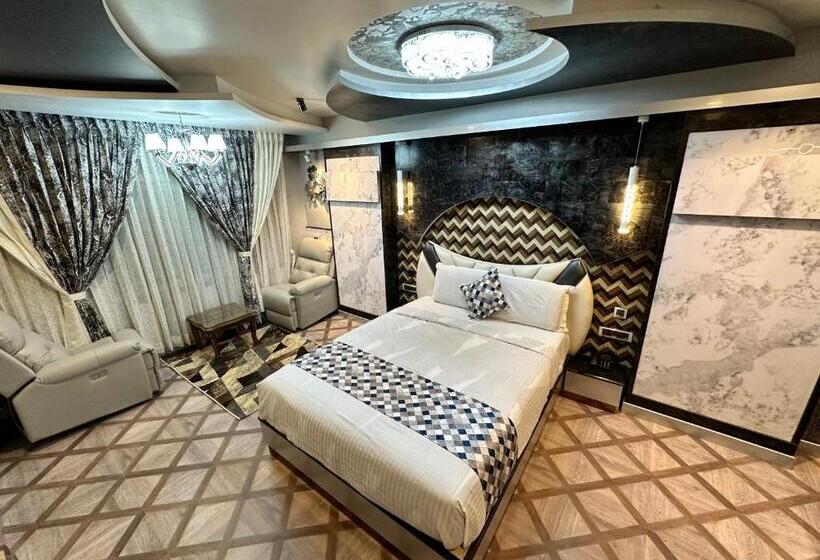 四人标准间, Beverly Villa