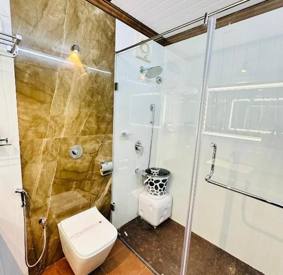 اتاق استاندارد چهار تخته, Beverly Villa